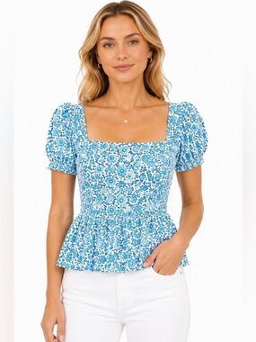 NWT CeCe French Blue and White Peplum Top
100% Cotton
Size Medium